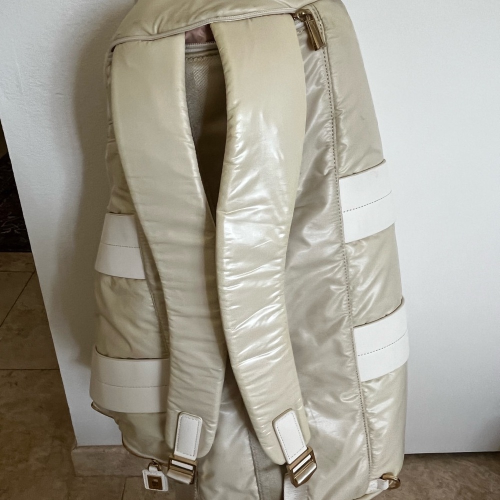 Caraa Remus Duffle Bag (White) - Picture 4 of 8